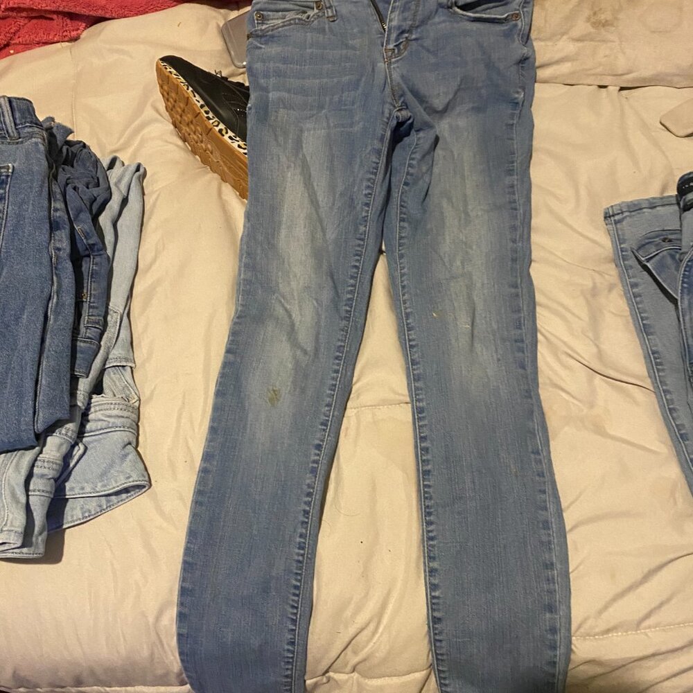Aeropostale blue jeans